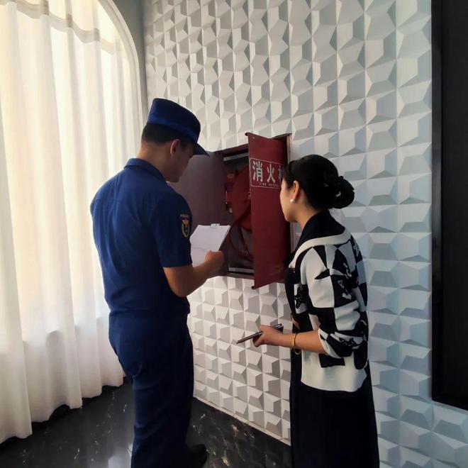新利luck18官网蓬溪县启动旅店婚庆场合违规质料装修专项整治动作(图2)