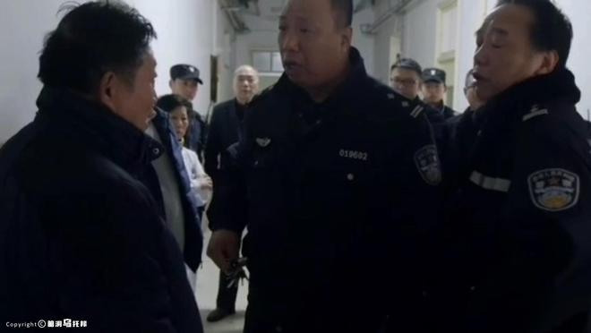 新利体育网站神治疗好15000人却差点命丧手术室天赋眼科大夫陶勇被砍案(图47)